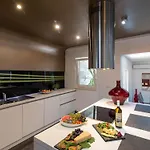 Modernes Mit Gartennutzung- Einer Gross By Interhome *