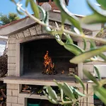 Modernes Mit Gartennutzung- Einer Gross By Interhome Τρογκίρ